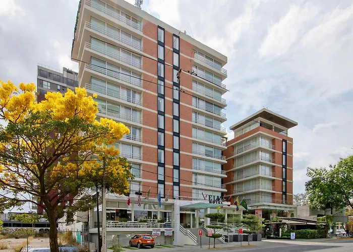 Luxury hotel only: Hotel Velvet Plaza
